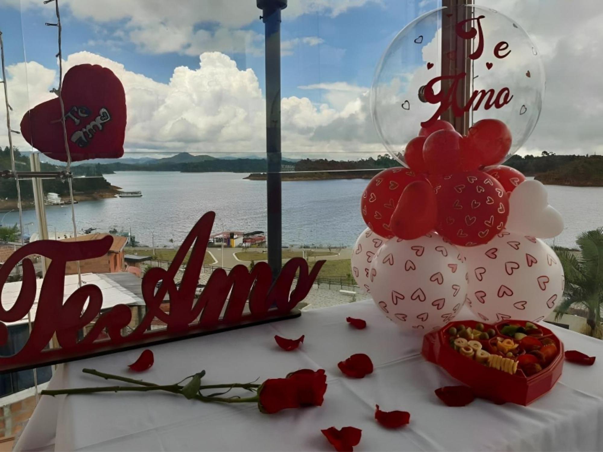 Hotel Guatatur Guatapé Dış mekan fotoğraf