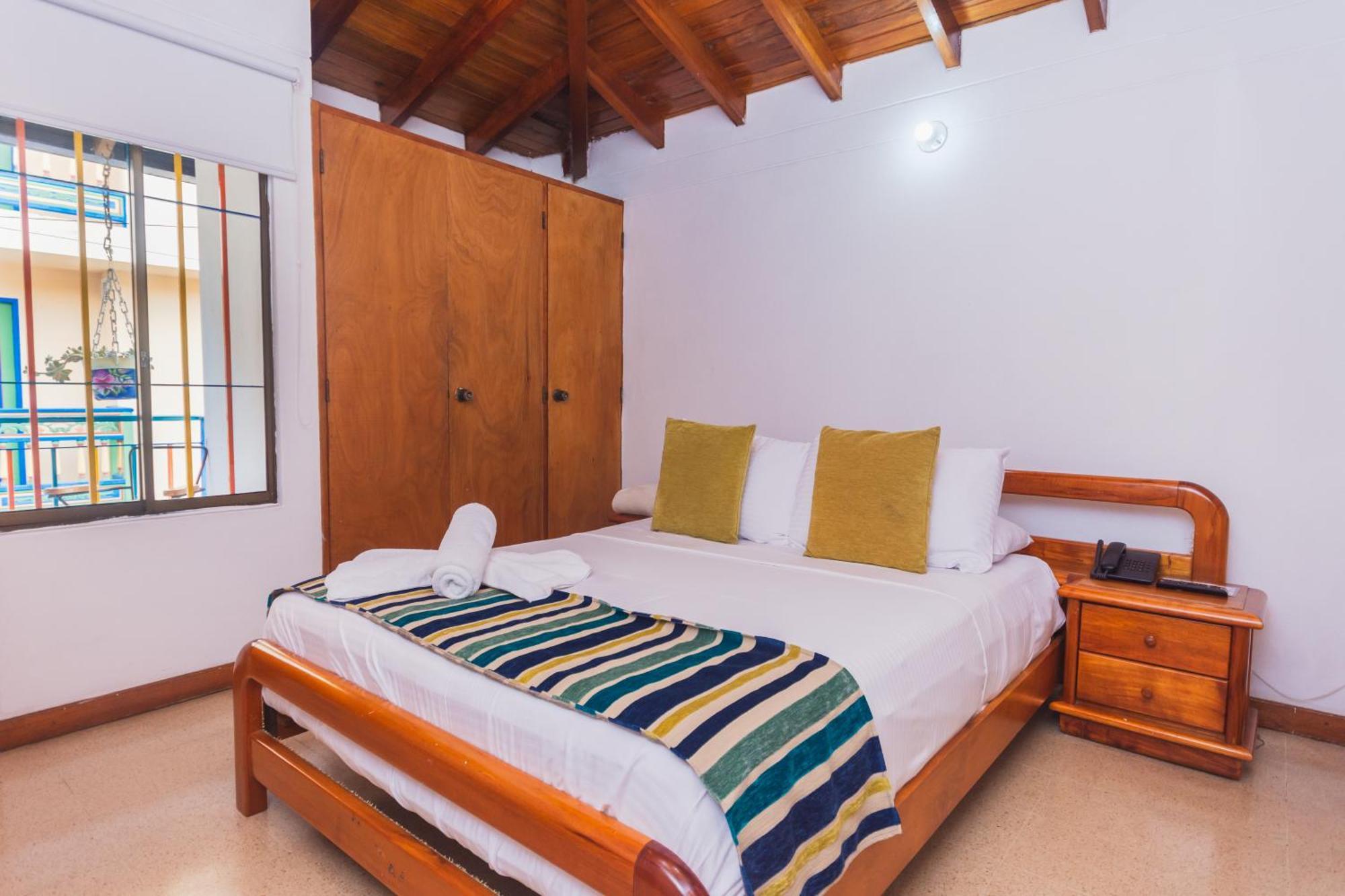 Hotel Guatatur Guatapé Dış mekan fotoğraf