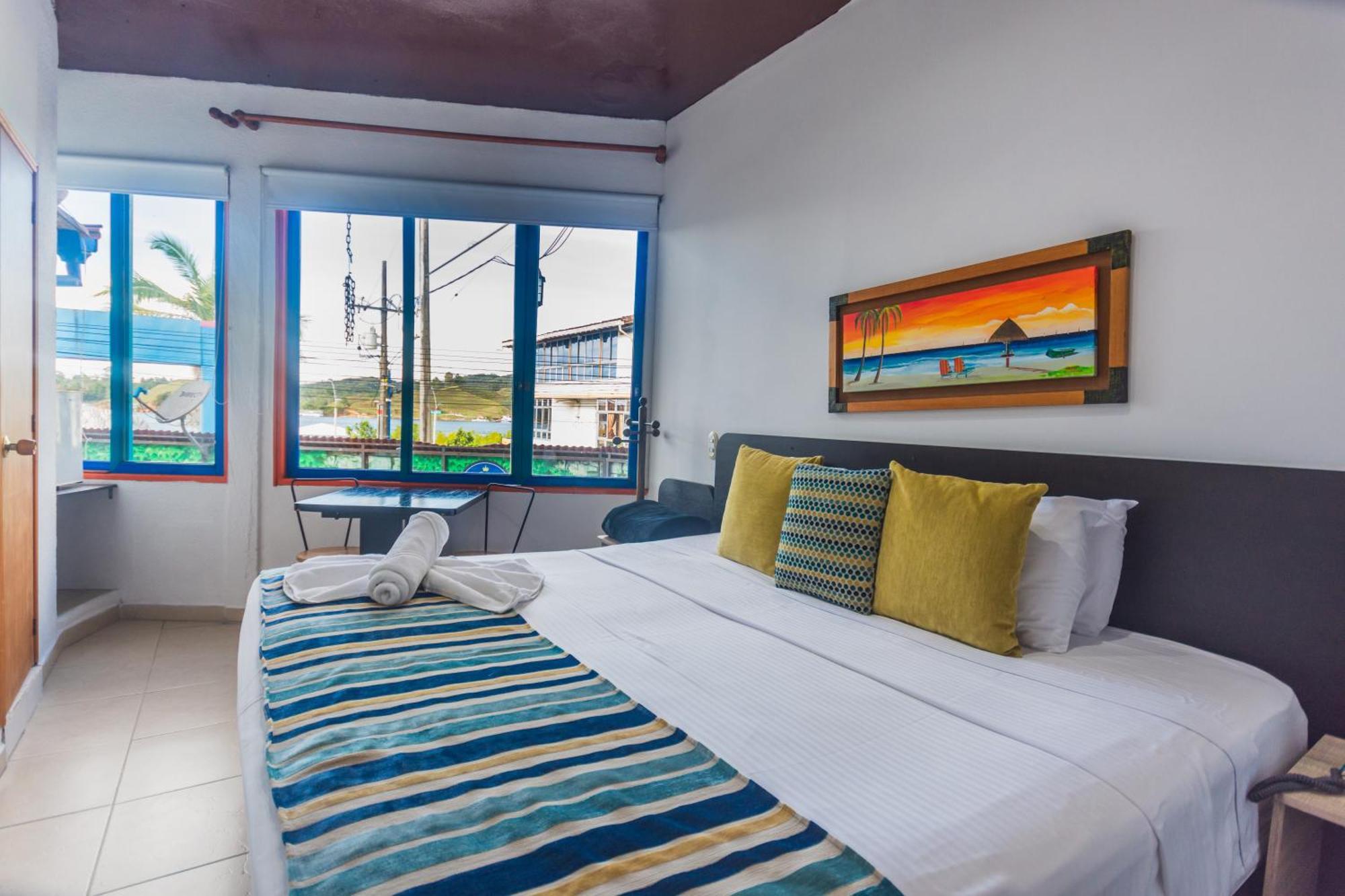 Hotel Guatatur Guatapé Dış mekan fotoğraf