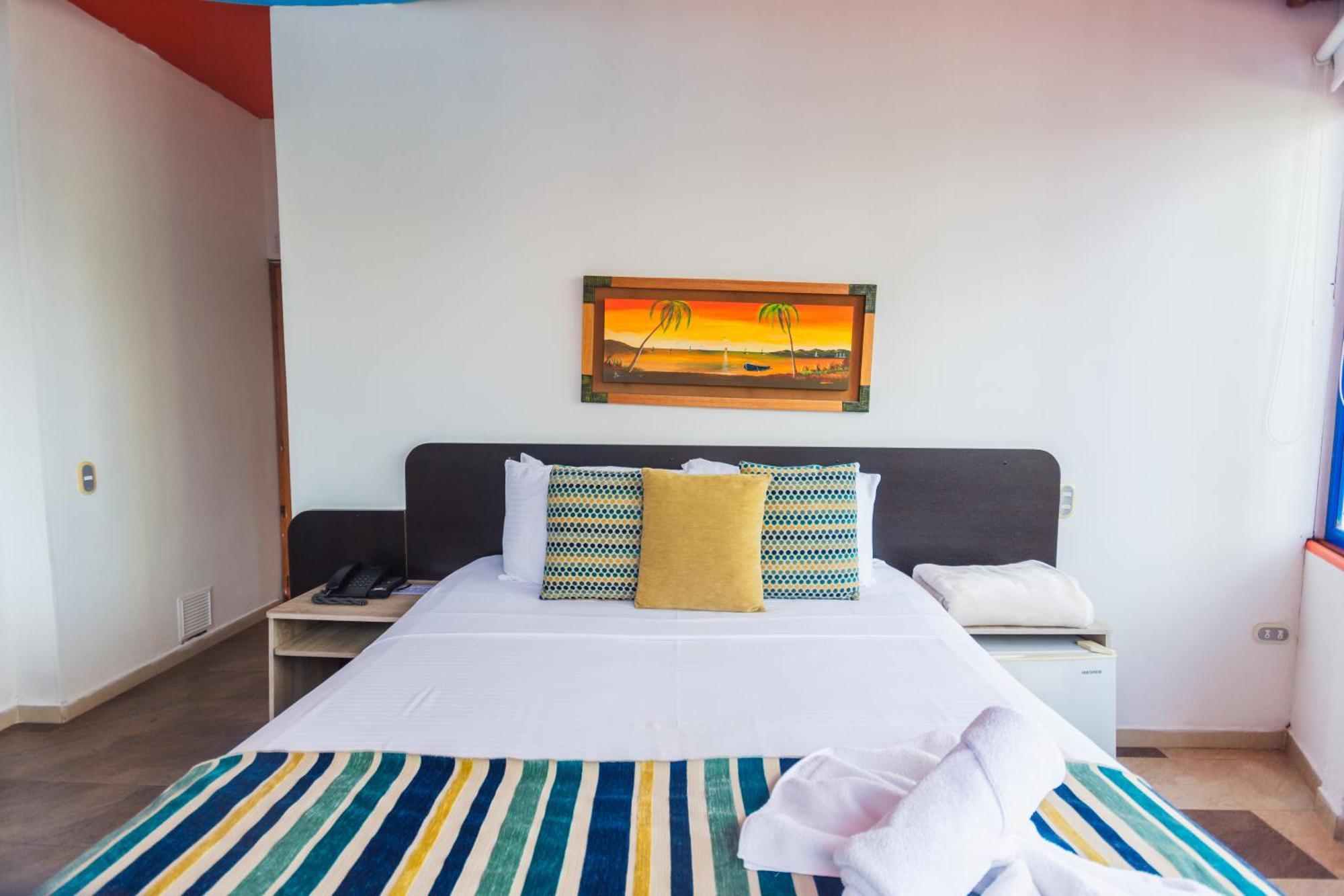 Hotel Guatatur Guatapé Dış mekan fotoğraf