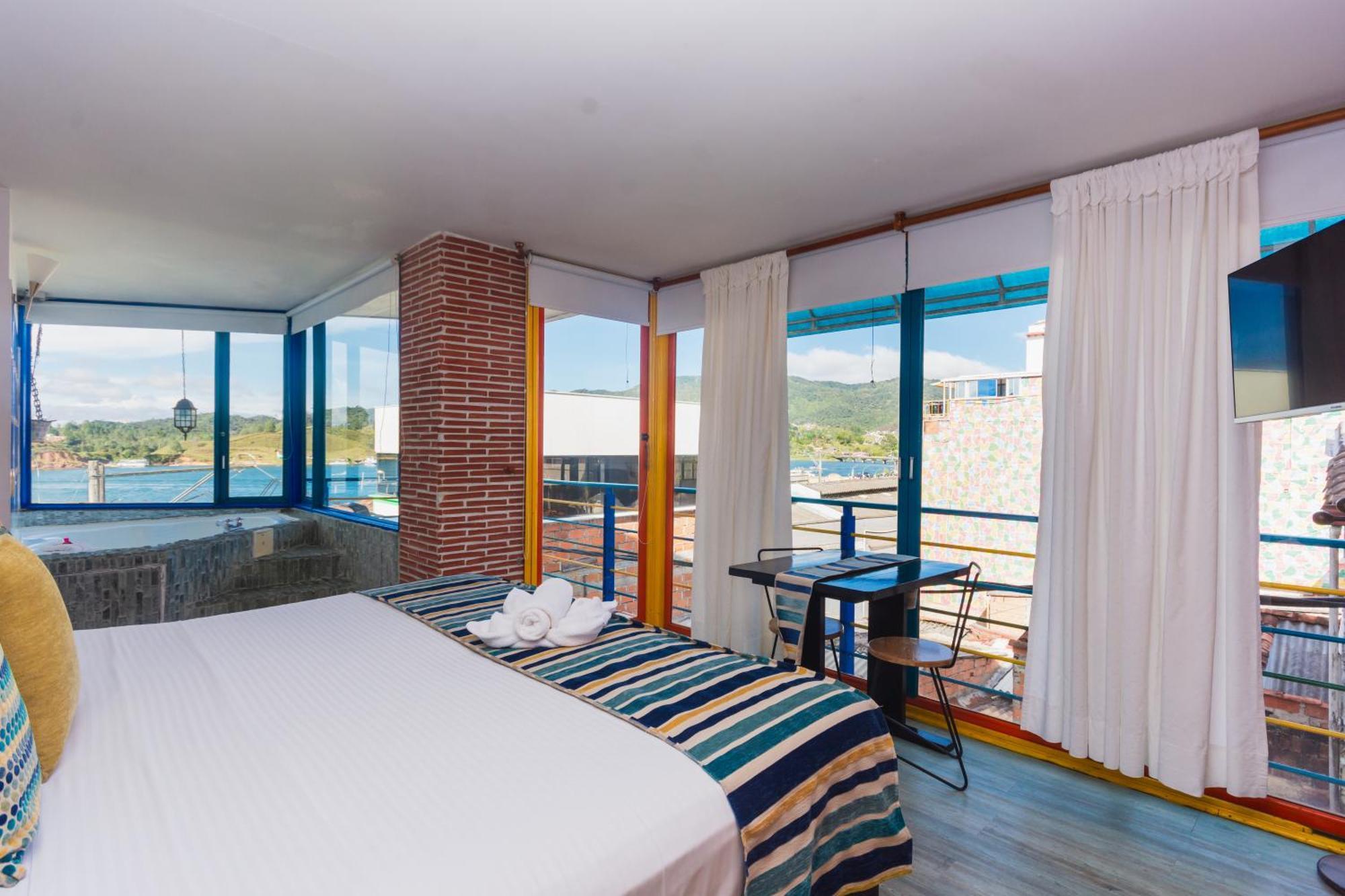 Hotel Guatatur Guatapé Dış mekan fotoğraf