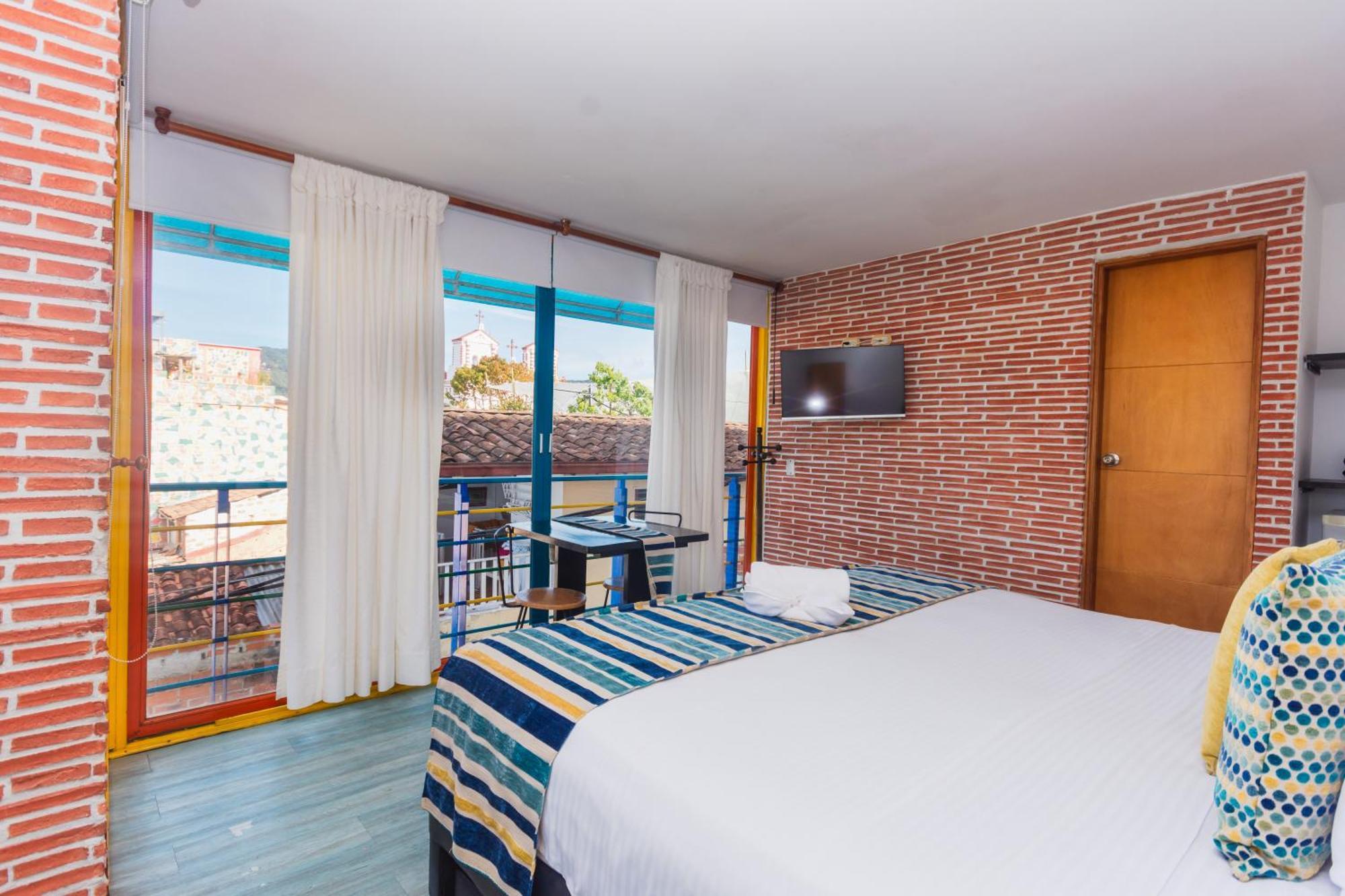 Hotel Guatatur Guatapé Dış mekan fotoğraf