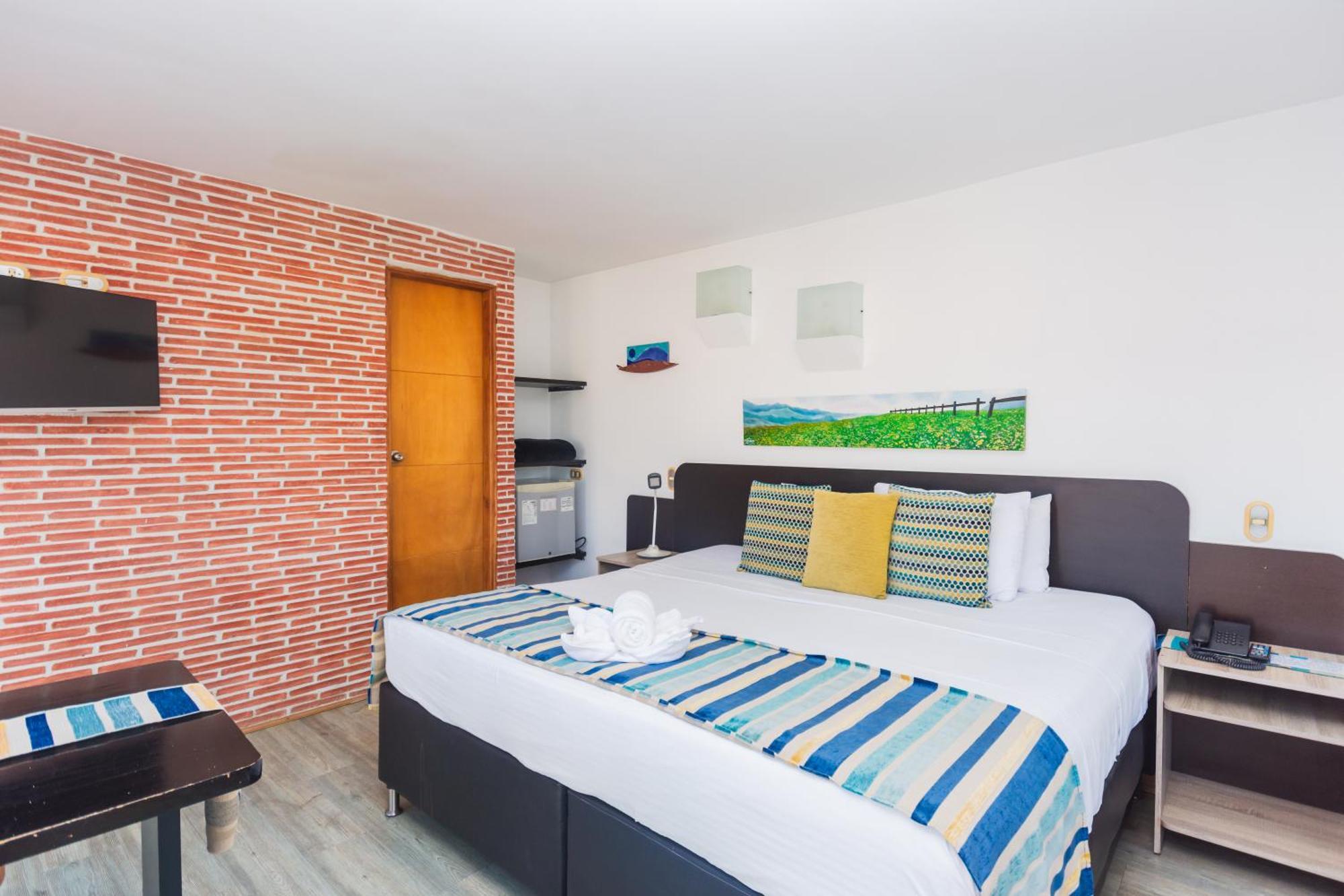 Hotel Guatatur Guatapé Dış mekan fotoğraf