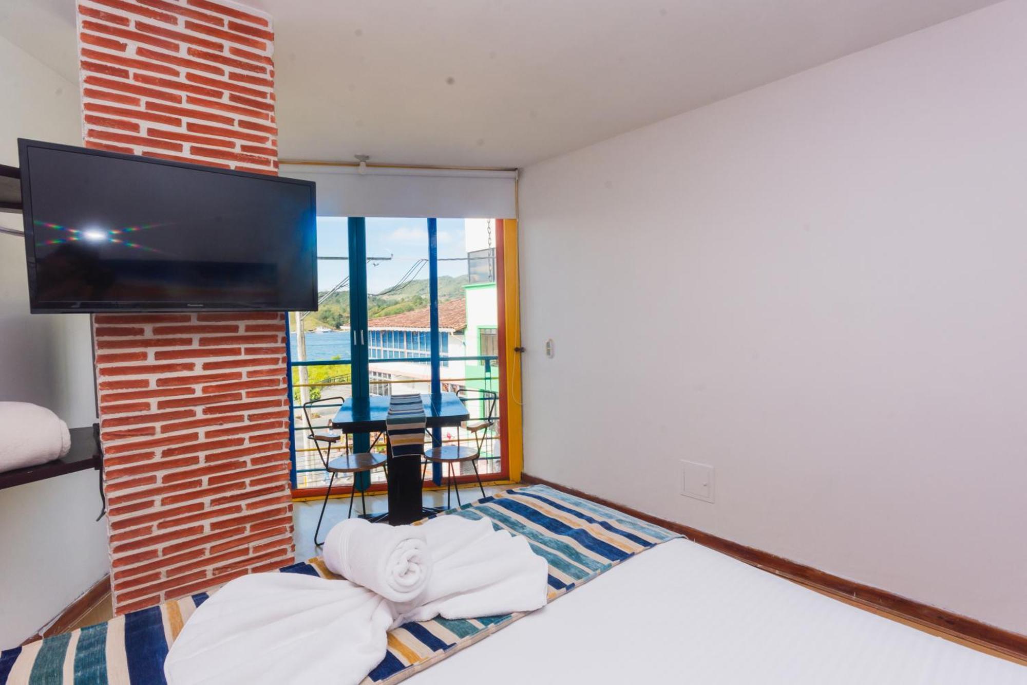 Hotel Guatatur Guatapé Dış mekan fotoğraf