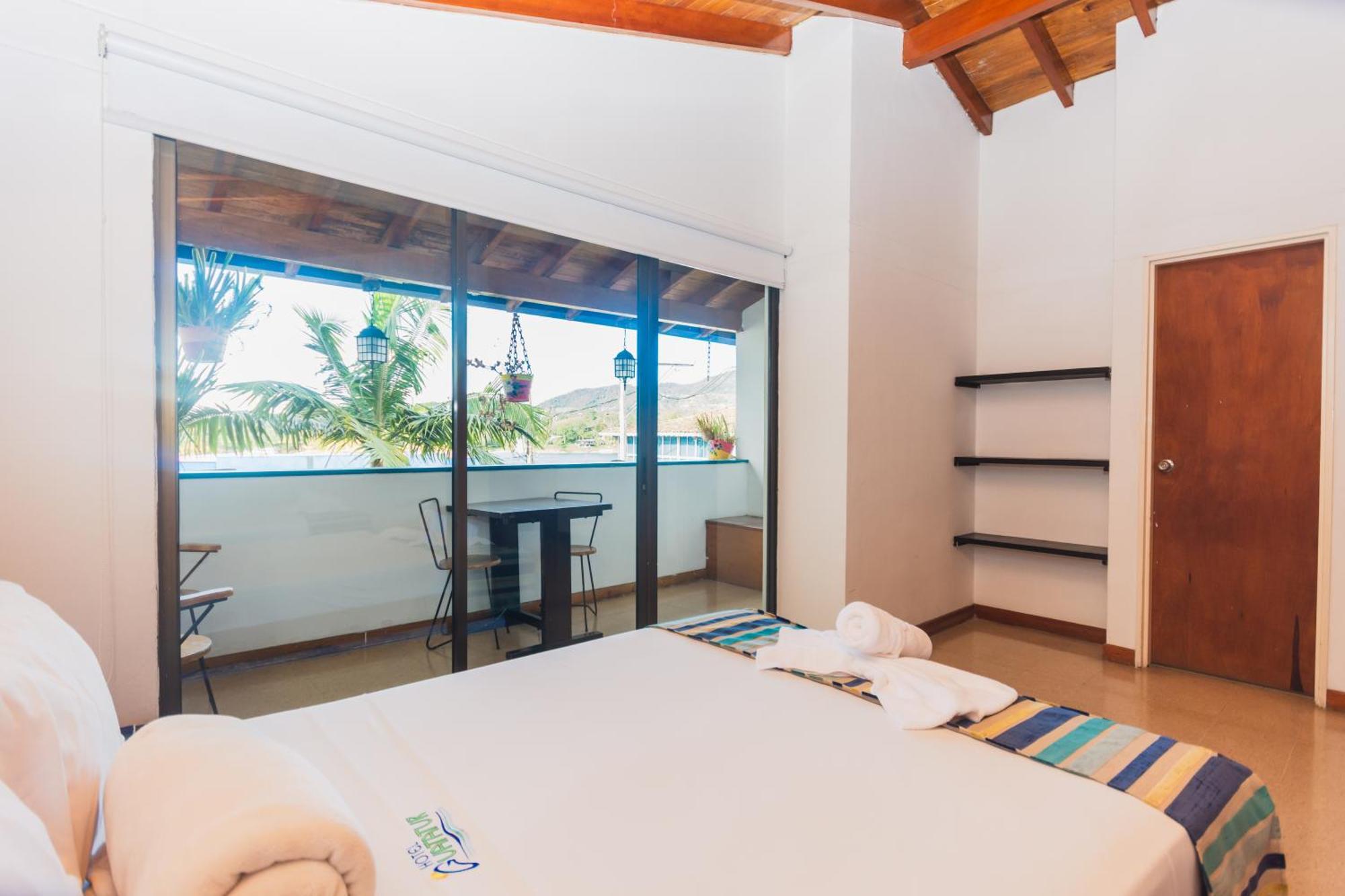 Hotel Guatatur Guatapé Dış mekan fotoğraf
